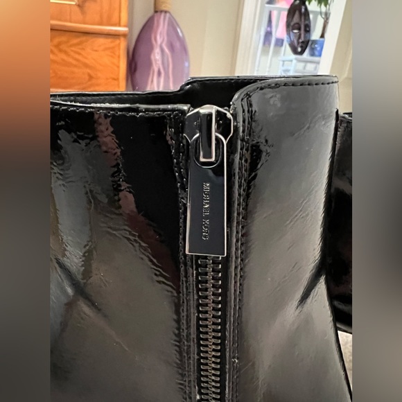 *New* Michael Kors ‘Alina’ flex booties - size 6 - Picture 5 of 8